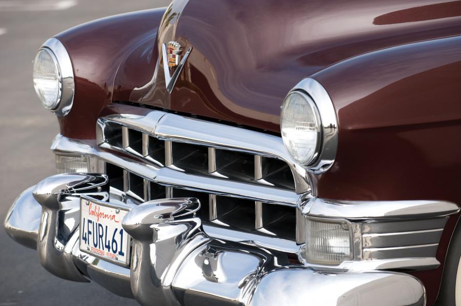Детали экстерьера Cadillac Series 60 Fleetwood Special 1949 года  (фото 12 из 26)